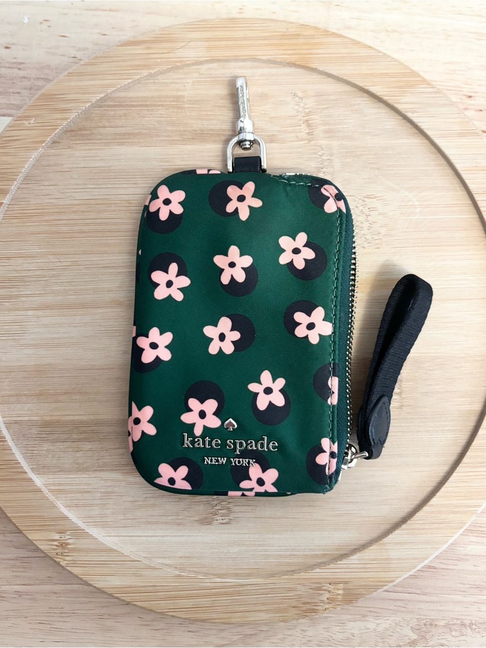 Kate Spade Green Floral Zip Card Case with Wrist Strap, NWOT (read note in desc)